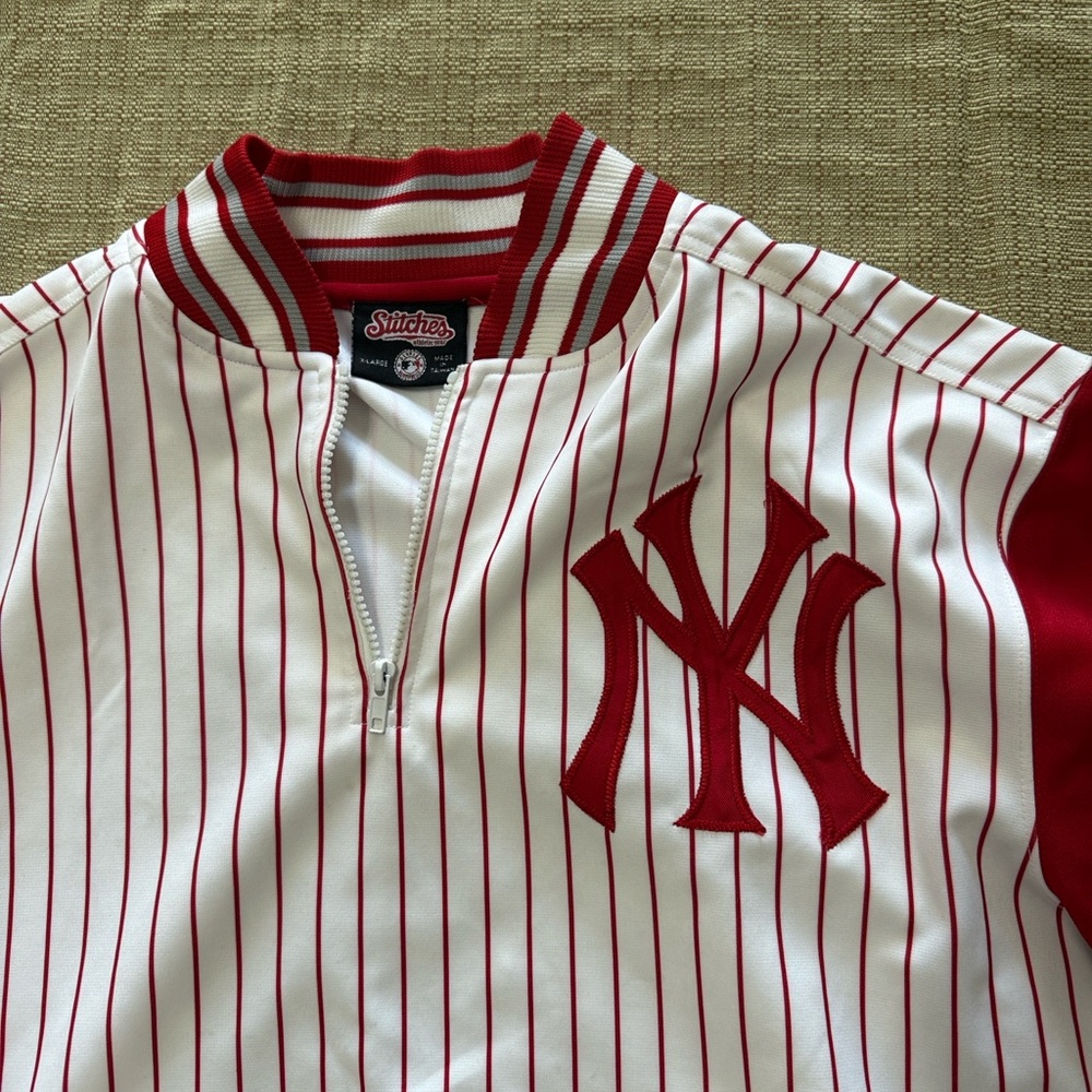 Stitches Red and White Striped  NY Yankee Men's Jersey .size XL - Picture 3 of 5